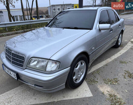 Сірий Мерседес Ц-Клас, об'ємом двигуна 2.2 л та пробігом 278 тис. км за 4800 $, фото 4 на Automoto.ua