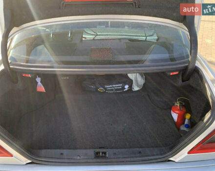 Серый Мерседес Ц-Класс, объемом двигателя 2 л и пробегом 187 тыс. км за 2900 $, фото 17 на Automoto.ua