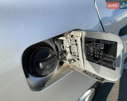 Серый Мерседес Ц-Класс, объемом двигателя 2 л и пробегом 187 тыс. км за 2900 $, фото 34 на Automoto.ua