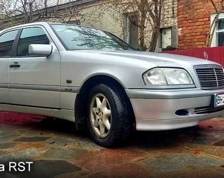 Серый Мерседес Ц-Класс, объемом двигателя 1.8 л и пробегом 5000 тыс. км за 3550 $, фото 3 на Automoto.ua