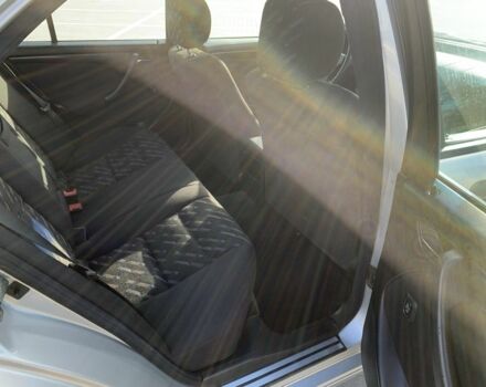 Серый Мерседес Ц-Класс, объемом двигателя 2 л и пробегом 187 тыс. км за 2900 $, фото 12 на Automoto.ua