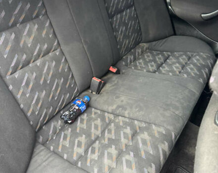 Сірий Мерседес Ц-Клас, об'ємом двигуна 1.8 л та пробігом 300 тис. км за 1650 $, фото 10 на Automoto.ua