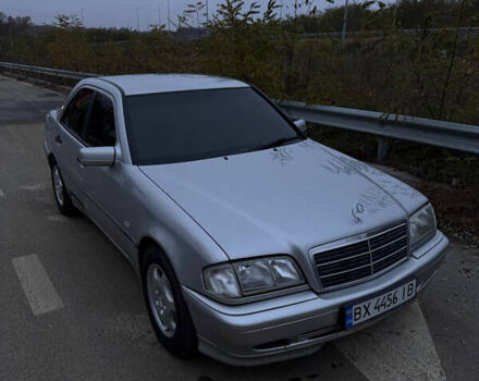 Сірий Мерседес Ц-Клас, об'ємом двигуна 2.2 л та пробігом 278 тис. км за 4800 $, фото 6 на Automoto.ua