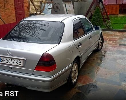 Серый Мерседес Ц-Класс, объемом двигателя 1.8 л и пробегом 5000 тыс. км за 3550 $, фото 6 на Automoto.ua