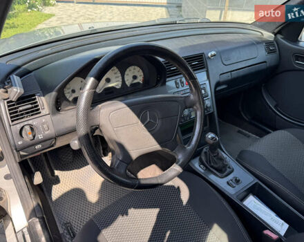 Сірий Мерседес Ц-Клас, об'ємом двигуна 2 л та пробігом 341 тис. км за 3900 $, фото 11 на Automoto.ua