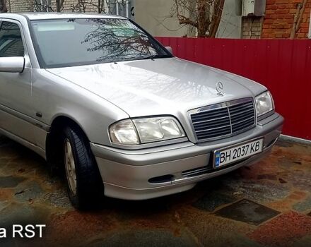 Серый Мерседес Ц-Класс, объемом двигателя 1.8 л и пробегом 5000 тыс. км за 3550 $, фото 2 на Automoto.ua