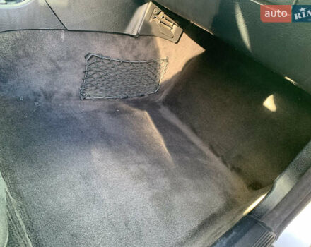 Серый Мерседес Ц-Класс, объемом двигателя 2 л и пробегом 187 тыс. км за 2900 $, фото 36 на Automoto.ua