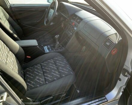 Серый Мерседес Ц-Класс, объемом двигателя 2 л и пробегом 187 тыс. км за 2900 $, фото 11 на Automoto.ua