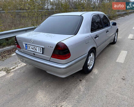 Сірий Мерседес Ц-Клас, об'ємом двигуна 2.2 л та пробігом 278 тис. км за 4800 $, фото 3 на Automoto.ua