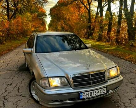 Сірий Мерседес Ц-Клас, об'ємом двигуна 1.8 л та пробігом 300 тис. км за 3500 $, фото 8 на Automoto.ua