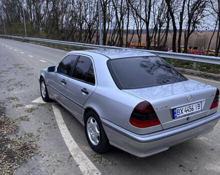 Сірий Мерседес Ц-Клас, об'ємом двигуна 2.2 л та пробігом 278 тис. км за 4800 $, фото 2 на Automoto.ua