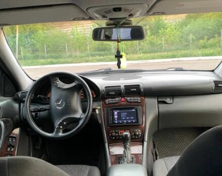 Сірий Мерседес Ц-Клас, об'ємом двигуна 2 л та пробігом 360 тис. км за 4400 $, фото 6 на Automoto.ua