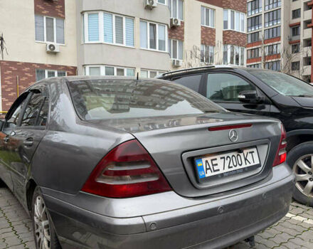 Сірий Мерседес Ц-Клас, об'ємом двигуна 2.2 л та пробігом 500 тис. км за 3900 $, фото 9 на Automoto.ua