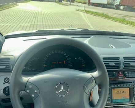 Серый Мерседес Ц-Класс, объемом двигателя 2 л и пробегом 303 тыс. км за 4300 $, фото 1 на Automoto.ua