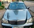 Сірий Мерседес Ц-Клас, об'ємом двигуна 2 л та пробігом 270 тис. км за 5000 $, фото 1 на Automoto.ua