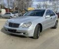 Серый Мерседес Ц-Класс, объемом двигателя 2 л и пробегом 160 тыс. км за 4450 $, фото 1 на Automoto.ua