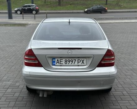 Сірий Мерседес Ц-Клас, об'ємом двигуна 2 л та пробігом 274 тис. км за 4499 $, фото 5 на Automoto.ua