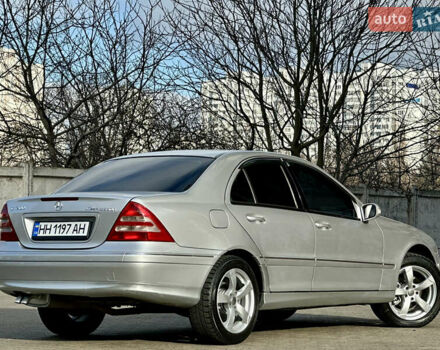 Серый Мерседес Ц-Класс, объемом двигателя 1.8 л и пробегом 250 тыс. км за 3950 $, фото 14 на Automoto.ua
