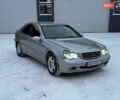Серый Мерседес Ц-Класс, объемом двигателя 1.8 л и пробегом 250 тыс. км за 3650 $, фото 1 на Automoto.ua