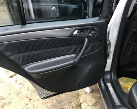 Сірий Мерседес Ц-Клас, об'ємом двигуна 2 л та пробігом 405 тис. км за 3999 $, фото 7 на Automoto.ua