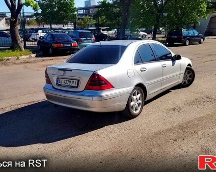 Сірий Мерседес Ц-Клас, об'ємом двигуна 2.1 л та пробігом 133 тис. км за 4700 $, фото 2 на Automoto.ua