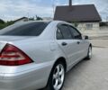 Сірий Мерседес Ц-Клас, об'ємом двигуна 2 л та пробігом 325 тис. км за 3800 $, фото 5 на Automoto.ua