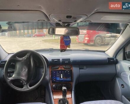 Сірий Мерседес Ц-Клас, об'ємом двигуна 2 л та пробігом 160 тис. км за 3850 $, фото 2 на Automoto.ua
