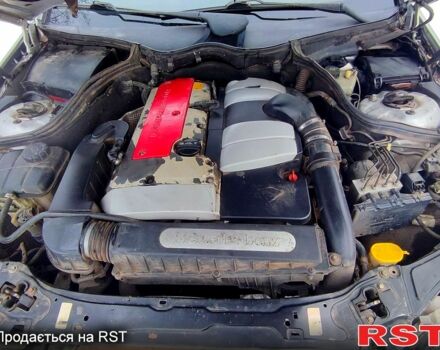 Серый Мерседес Ц-Класс, объемом двигателя 2 л и пробегом 301 тыс. км за 3800 $, фото 6 на Automoto.ua