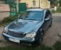 Сірий Мерседес Ц-Клас, об'ємом двигуна 2 л та пробігом 270 тис. км за 5500 $, фото 1 на Automoto.ua
