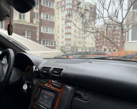 Сірий Мерседес Ц-Клас, об'ємом двигуна 2.2 л та пробігом 500 тис. км за 3900 $, фото 4 на Automoto.ua