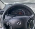 Серый Мерседес Ц-Класс, объемом двигателя 2 л и пробегом 180 тыс. км за 3700 $, фото 1 на Automoto.ua