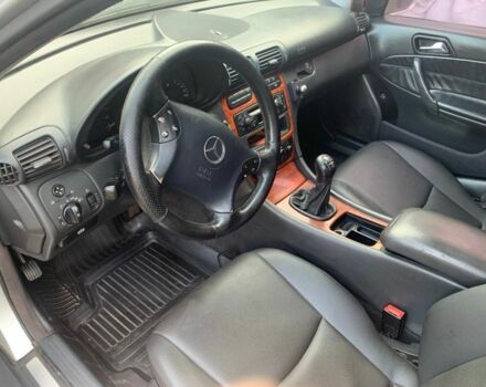 Сірий Мерседес Ц-Клас, об'ємом двигуна 2 л та пробігом 338 тис. км за 4100 $, фото 7 на Automoto.ua