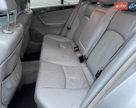 Сірий Мерседес Ц-Клас, об'ємом двигуна 2 л та пробігом 436 тис. км за 4499 $, фото 11 на Automoto.ua