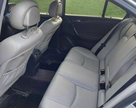 Мерседес Ц-Клас 2000 у Верховине на Automoto.ua Сірий Мерседес Ц-Клас, об'ємом двигуна 2.1 л та пробігом 432 тис. км за 3200 $, фото 7 на Automoto.ua