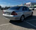 Сірий Мерседес Ц-Клас, об'ємом двигуна 2 л та пробігом 380 тис. км за 4400 $, фото 2 на Automoto.ua