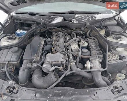 Сірий Мерседес Ц-Клас, об'ємом двигуна 2.15 л та пробігом 402 тис. км за 4500 $, фото 9 на Automoto.ua