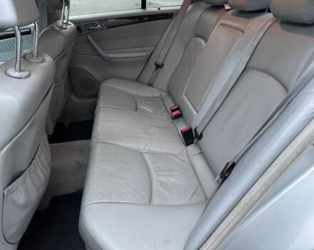 Сірий Мерседес Ц-Клас, об'ємом двигуна 2 л та пробігом 274 тис. км за 4499 $, фото 11 на Automoto.ua