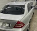 Сірий Мерседес Ц-Клас, об'ємом двигуна 2 л та пробігом 308 тис. км за 3500 $, фото 4 на Automoto.ua
