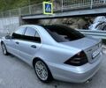 Мерседес Ц-Клас 2000 у Рахове на Automoto.ua Сірий Мерседес Ц-Клас, об'ємом двигуна 2 л та пробігом 140 тис. км за 5400 $, фото 4 на Automoto.ua