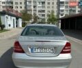 Серый Мерседес Ц-Класс, объемом двигателя 2 л и пробегом 244 тыс. км за 3150 $, фото 4 на Automoto.ua