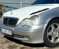 Сірий Мерседес Ц-Клас, об'ємом двигуна 2.6 л та пробігом 200 тис. км за 3100 $, фото 1 на Automoto.ua
