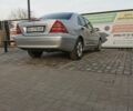 Сірий Мерседес Ц-Клас, об'ємом двигуна 2 л та пробігом 340 тис. км за 4400 $, фото 6 на Automoto.ua