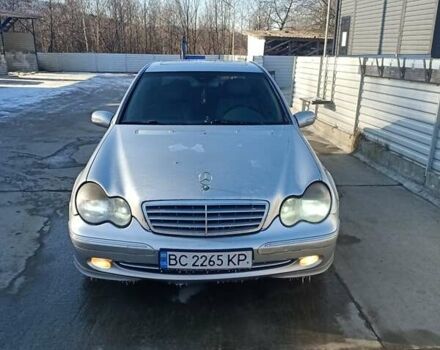 Сірий Мерседес Ц-Клас, об'ємом двигуна 2.2 л та пробігом 500 тис. км за 2500 $, фото 1 на Automoto.ua