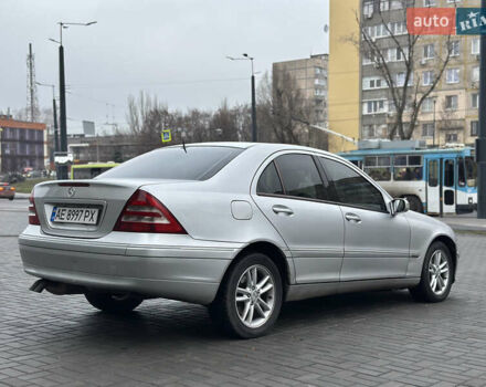 Сірий Мерседес Ц-Клас, об'ємом двигуна 2 л та пробігом 436 тис. км за 4499 $, фото 6 на Automoto.ua