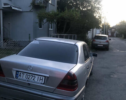 Сірий Мерседес Ц-Клас, об'ємом двигуна 1.8 л та пробігом 493 тис. км за 3500 $, фото 8 на Automoto.ua