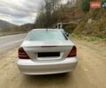 Серый Мерседес Ц-Класс, объемом двигателя 2 л и пробегом 344 тыс. км за 4200 $, фото 2 на Automoto.ua