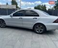 Сірий Мерседес Ц-Клас, об'ємом двигуна 2 л та пробігом 160 тис. км за 3850 $, фото 1 на Automoto.ua
