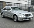 Сірий Мерседес Ц-Клас, об'ємом двигуна 2 л та пробігом 274 тис. км за 4499 $, фото 3 на Automoto.ua