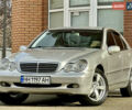 Серый Мерседес Ц-Класс, объемом двигателя 1.8 л и пробегом 250 тыс. км за 3950 $, фото 3 на Automoto.ua