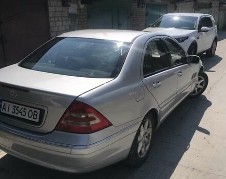 Серый Мерседес Ц-Класс, объемом двигателя 3.2 л и пробегом 280 тыс. км за 4200 $, фото 1 на Automoto.ua